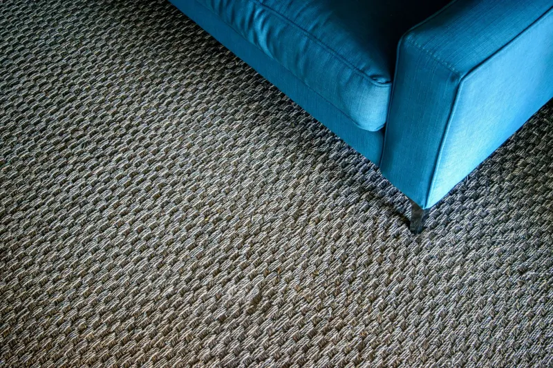 The Floor Beneath the Price Tag: How Luxury Carpet Choices Shape Hamptons Estate Valuations